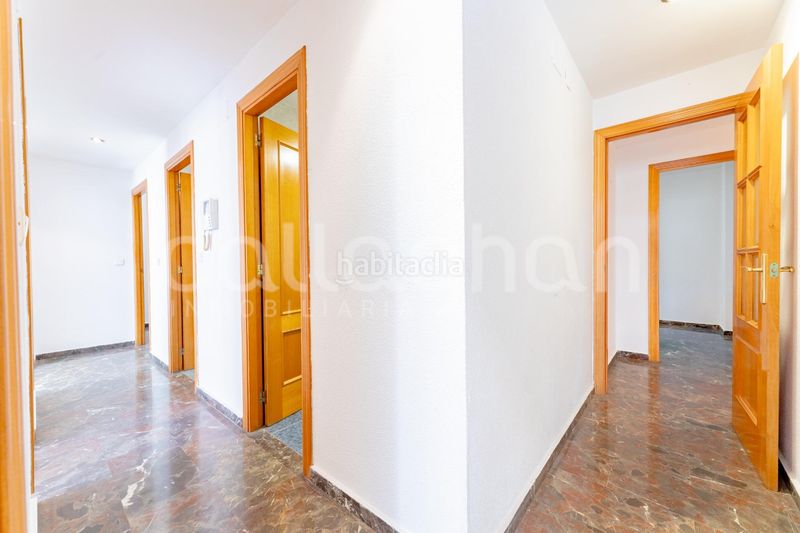 Piso vivienda de cuatro habitaciones en patraix en Valencia - Imagen 19