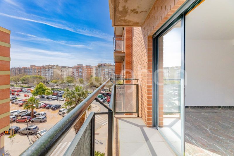 Piso vivienda de cuatro habitaciones en patraix en Valencia - Imagen 6