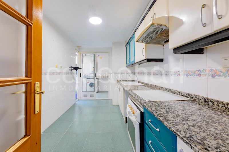 Piso vivienda de cuatro habitaciones en patraix en Valencia - Imagen 15