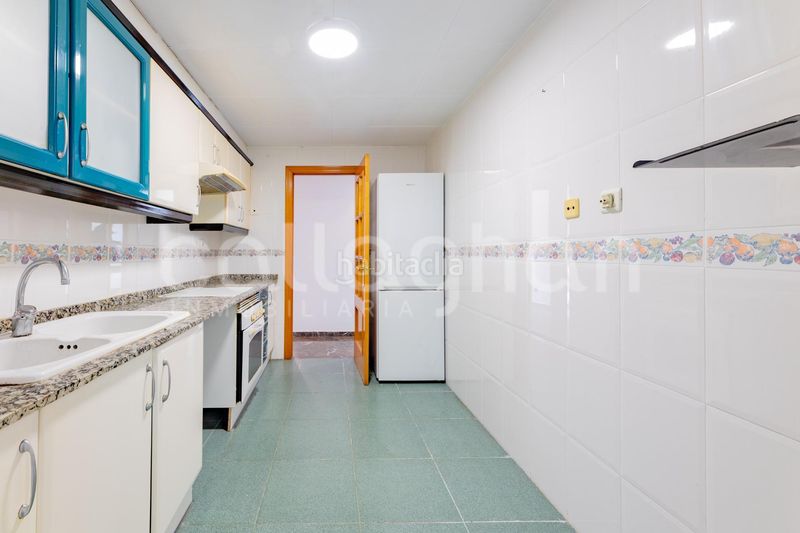 Piso vivienda de cuatro habitaciones en patraix en Valencia - Imagen 14