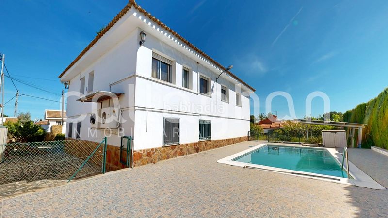 Foto fb9be6e5-1ba9-437a-9739-e8f15ea4ad05. Xalet amb aparcament piscina a Sierra Perenchiza-Cumbres de Calicanto-Sto Domingo Chiva