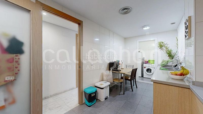 Foto 78f8fbe1-f794-42f7-89bf-d566fbc231df. Pis amb aparcament a Arrancapins Valencia