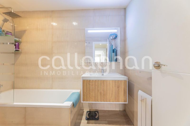 Foto 121fded3-cf07-4921-a4d4-54d9de7d24bf. Piso  reformado en calle lebón en La Creu del Grau Valencia