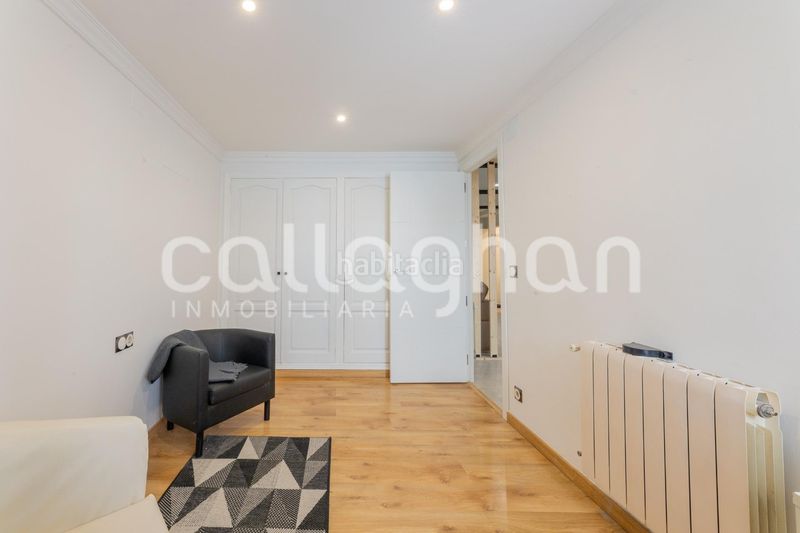 Foto 4cfbfc69-27c4-4597-835c-2f923a7477e2. Piso  reformado en calle lebón en La Creu del Grau Valencia