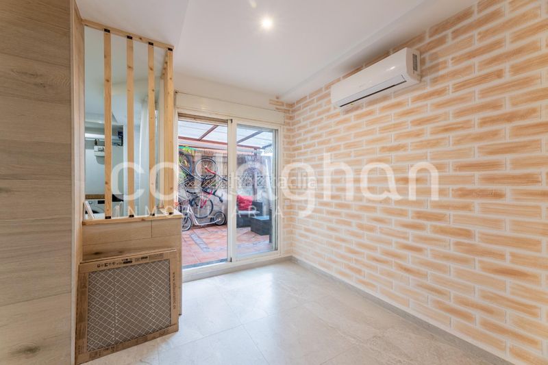 Foto e17802b5-8c3c-48ee-9f7a-14b110affef0. Piso  reformado en calle lebón en La Creu del Grau Valencia