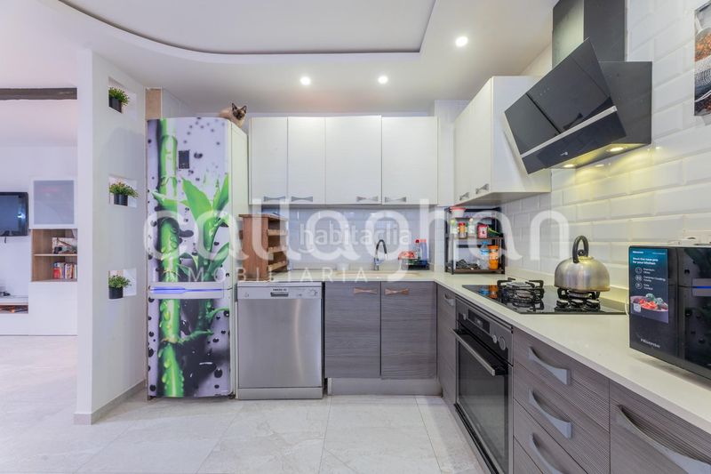 Foto fc811cd8-d931-41f5-b277-b83372940b24. Piso  reformado en calle lebón en La Creu del Grau Valencia