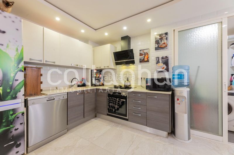 Foto fd26d439-4dc9-4873-b747-6c2bfe0c71b8. Piso  reformado en calle lebón en La Creu del Grau Valencia