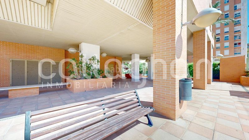 Foto c5d54b7e-e81a-4282-b497-8090e7788f20. Pis amb aparcament piscina a Sant Pau Valencia