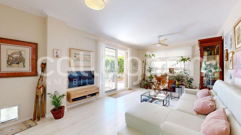 Foto d06e4605-7a41-45d2-97cd-c8bc15fea39c. Planta baixa amb aparcament piscina a Massarojos Valencia