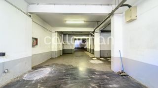 Miete Autoparkplatz in Avenida de la Paz. Parking en alquiler en ramón muntaner