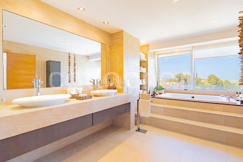 Foto a6a86f7b-f5ef-467f-80af-ca63b470bb19. Xalet amb aparcament a Sierra Perenchiza-Cumbres de Calicanto-Sto Domingo Chiva