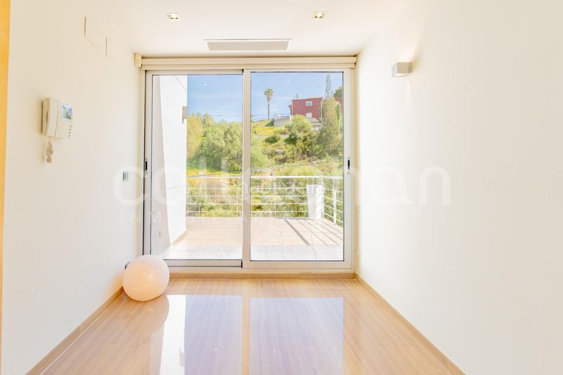 Foto b3a77245-01fa-49ed-a912-484777a111e6. Xalet amb aparcament a Sierra Perenchiza-Cumbres de Calicanto-Sto Domingo Chiva