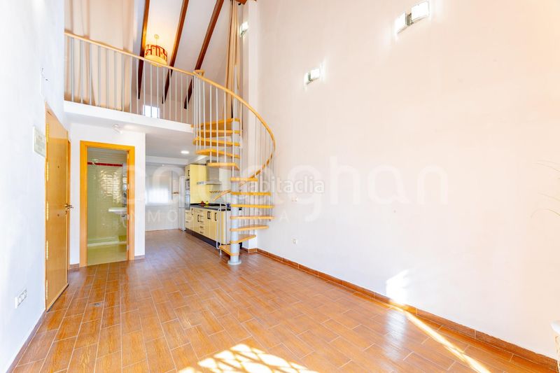 Foto 5f5676db-b72c-4765-b1a4-2fa2d8ea6bcc. Loft a El Cabanyal-El Canyamelar Valencia