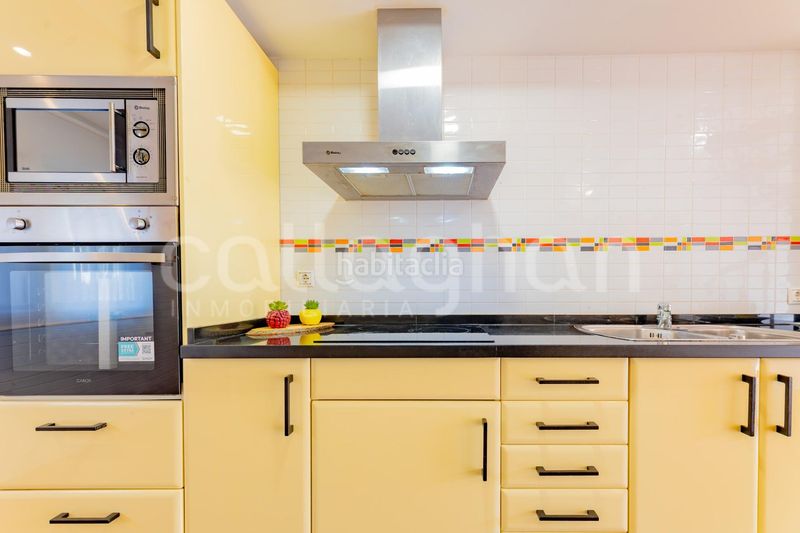 Foto a2804501-7a41-4892-9c1e-1e7a177d4fdf. Loft a El Cabanyal-El Canyamelar Valencia