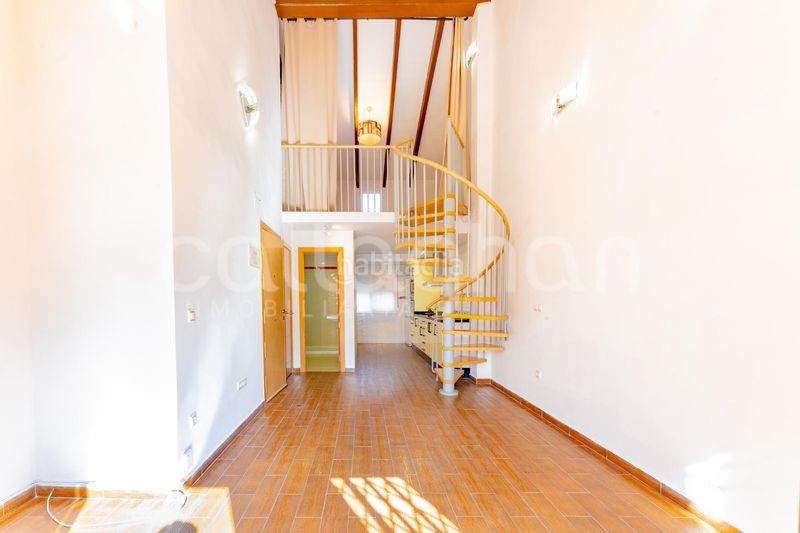Foto b5adddf0-7db4-4e63-810e-c096d4e4741b. Loft a El Cabanyal-El Canyamelar Valencia