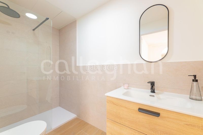 Foto 5a3ba33f-57f4-489a-a560-da8693846b05. Edificio in Centro Burriana