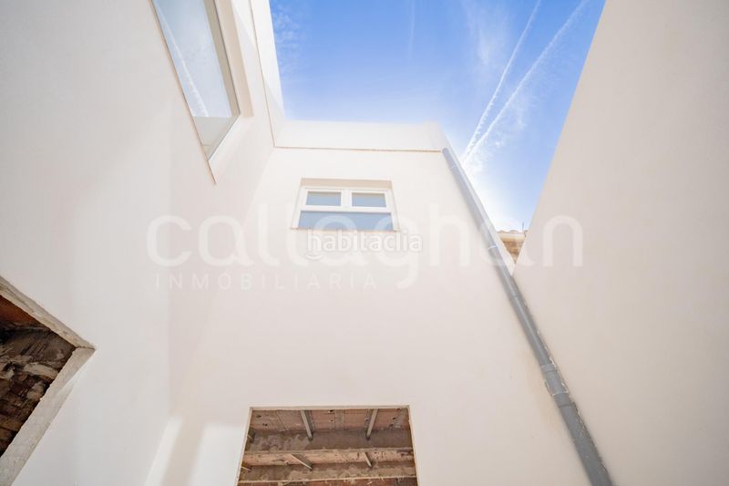 Foto 75df7f79-a6ef-46f2-b74e-695b5c5832c0. Edificio in Centro Burriana