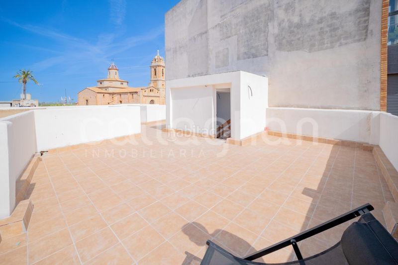 Foto c3727a31-f4c7-4620-8472-725ed9480b53. Edificio in Centro Burriana