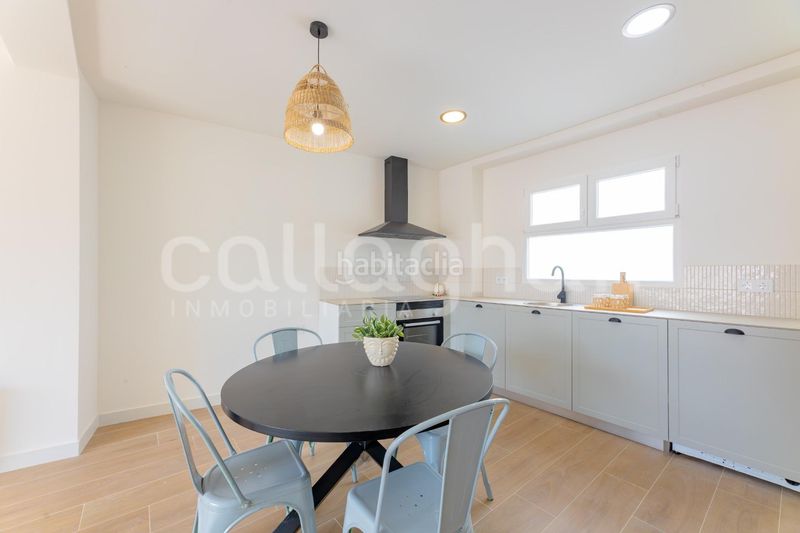 Foto c5d612b3-b100-45cf-a364-2b5ec45a70be. Edificio in Centro Burriana