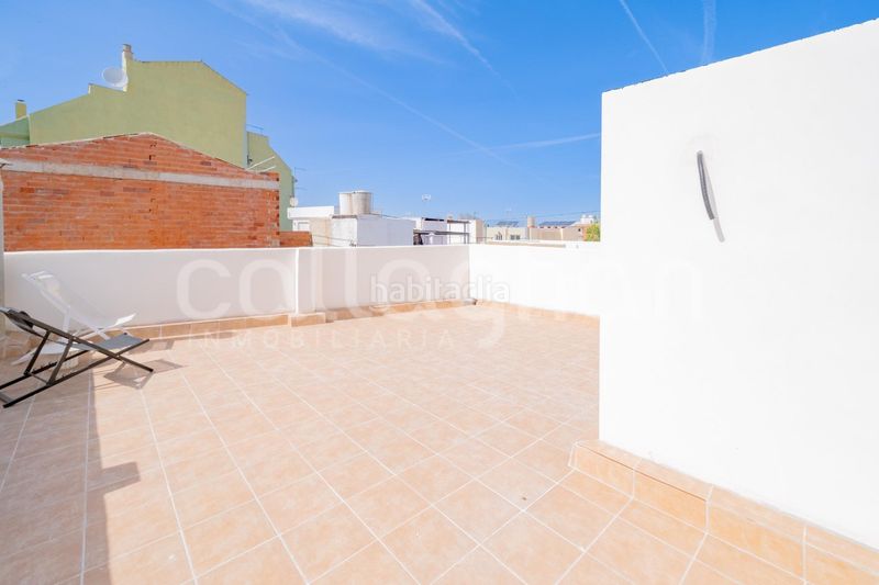 Foto f24f0cfa-23e5-4a21-802d-2e1225066d9a. Edificio in Centro Burriana