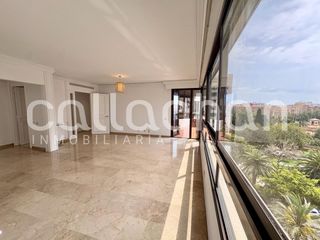 Affitto Appartamento  Plaza legion española. Alquiler espacioso en una zona emblemática