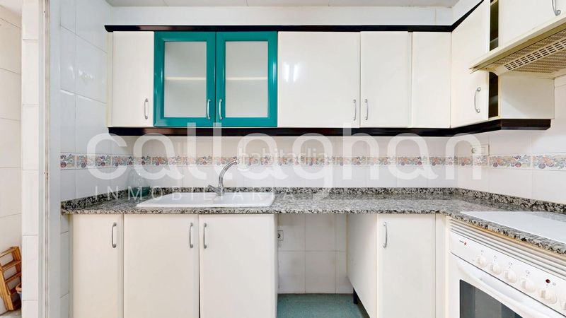 Piso amplia vivienda con terraza y garaje opcional en patraix, excelente ubicación en Valencia - Imagen 9