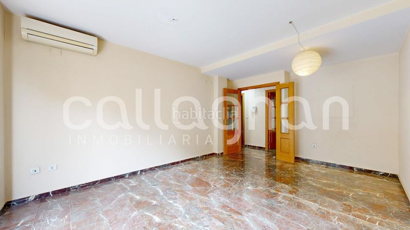 Piso amplia vivienda con terraza y garaje opcional en patraix, excelente ubicación en Valencia - Imagen 7