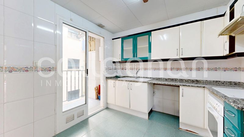 Piso amplia vivienda con terraza y garaje opcional en patraix, excelente ubicación en Valencia - Imagen 12