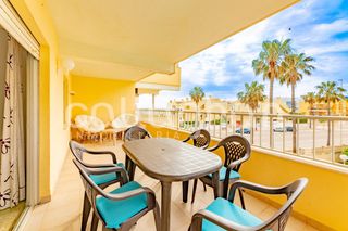 Pis  Avenida avenida mota. Acogedor apartamento en la playa de xeraco