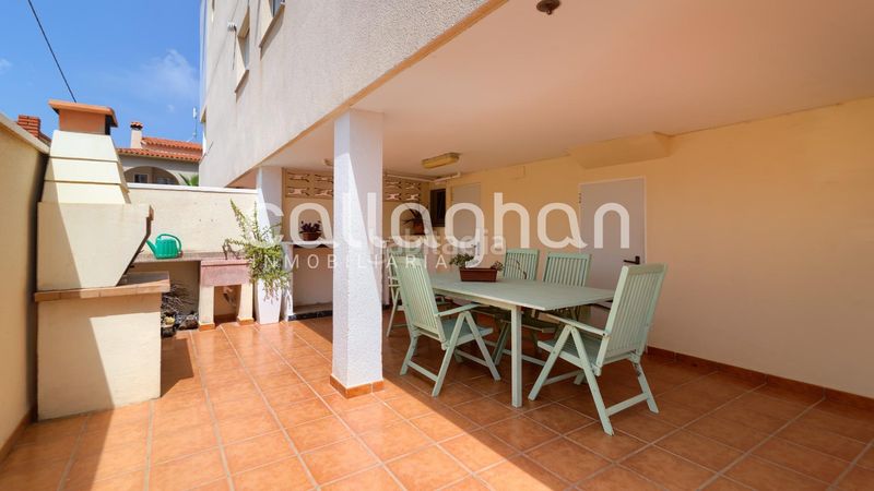 Foto 36061f86-46a5-4546-8f78-613fa34e740f. Casa aparellada a Chilches
