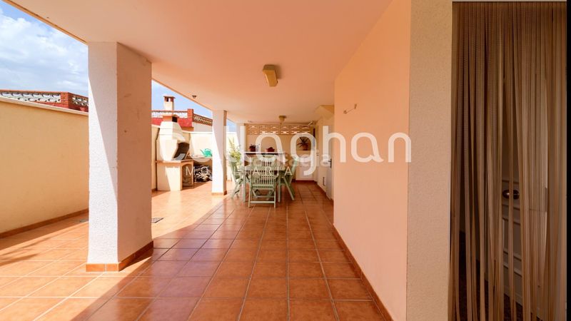 Foto 44d2e074-3760-44e5-b099-40cab4bc5efc. Casa aparellada a Chilches