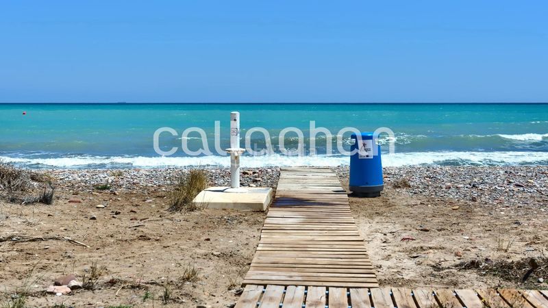 Foto 7fafc4eb-3cf3-4a0b-94a8-6bf1a36687cf. Casa aparellada a Chilches