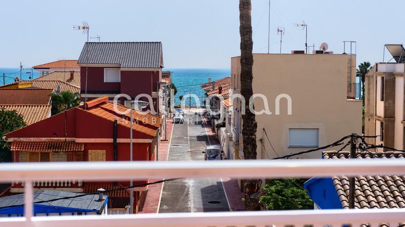 Foto a333ebf8-7859-498e-8d13-e8a6f2eb4bca. Casa aparellada a Chilches