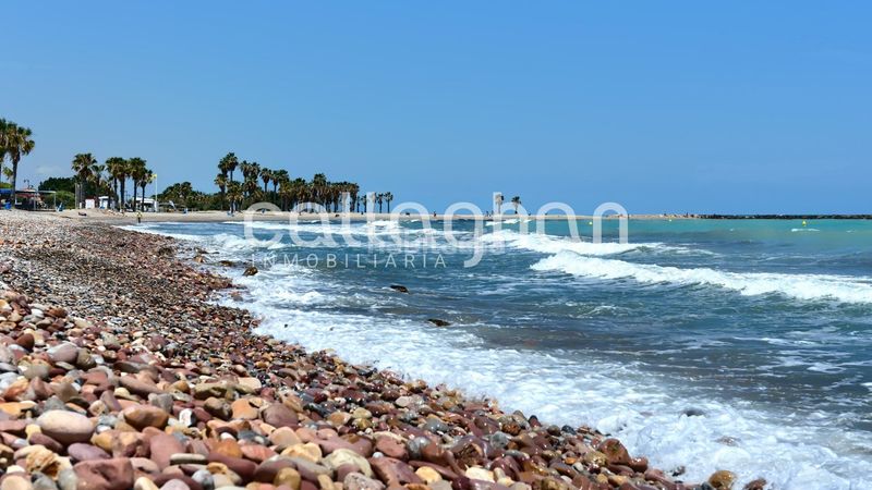 Foto bd07dfe2-7479-4c4d-838a-0e2df9a1873d. Casa aparellada a Chilches