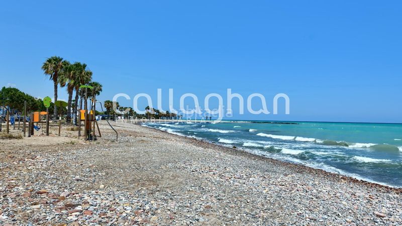Foto eedd202e-6d0a-4c99-90f1-982b07b5cec5. Casa aparellada a Chilches