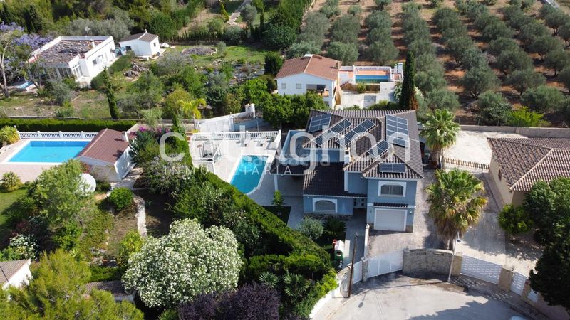 Foto 55c27253-b09c-4ee1-91cb-4811a24e2d3f. Xalet amb calefacció aparcament piscina a Monserrat