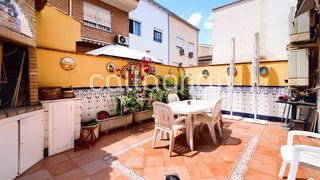 Casa adossada  Morella. Espacio para crecer el adosado familiar que buscabas en zona tra