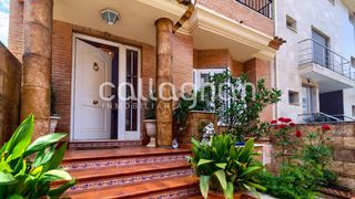 Maison jumelée  Morella. Espacio para crecer el adosado familiar que buscabas en zona tra