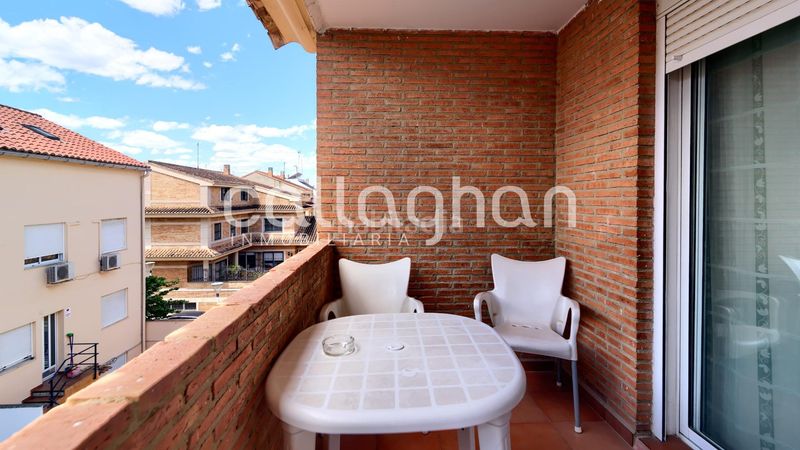 Foto e174ea7e-8a56-4ec1-b5e0-c481a141d0e7. Casa adossada amb calefacció aparcament a Sedaví
