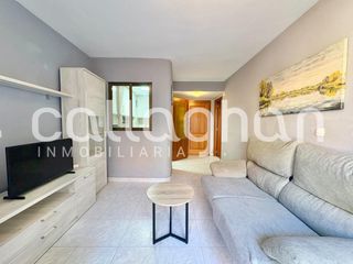 Miete Etagenwohnung  Calle de polo y peyrolón. Vivienda amueblada con garaje junto a universidades y mestalla