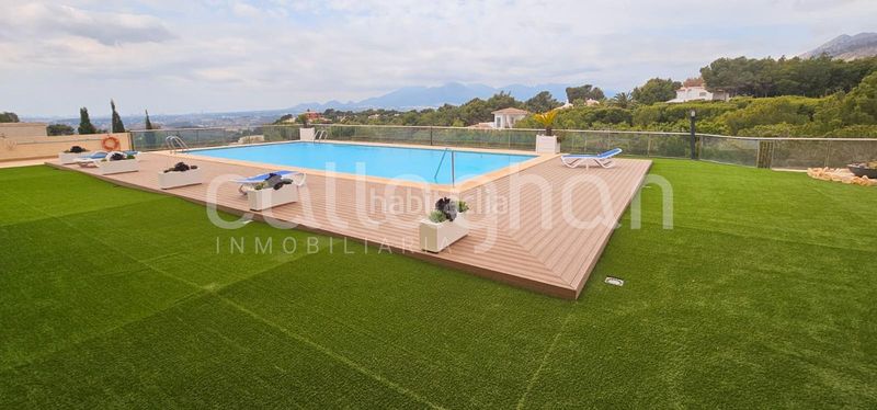 Foto 86fdcc9d-01b1-4552-bef7-8351e3de78bf. Àtic amb aparcament piscina a Altea la vella Altea