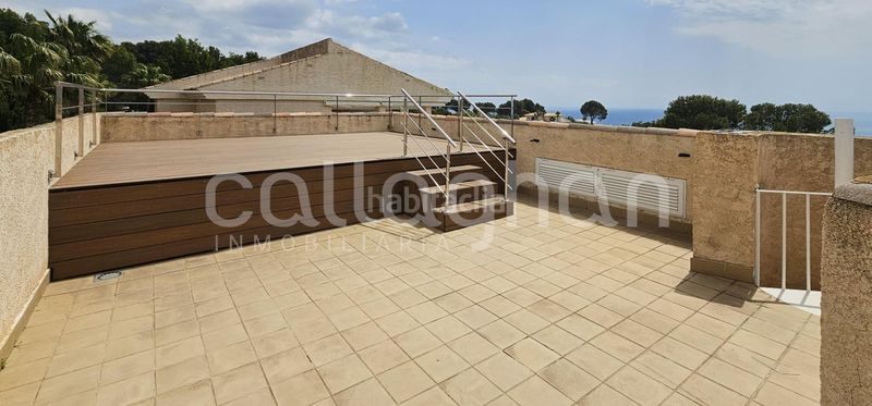 Foto 9fc3d877-542f-435a-85cd-92373bc0dcc7. Àtic amb aparcament piscina a Altea la vella Altea