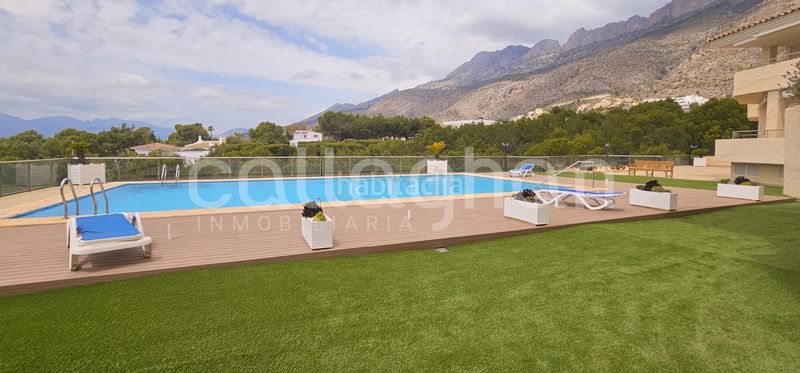 Foto ac5f9b32-ed81-44fe-8ae7-4664ac293bb8. Àtic amb aparcament piscina a Altea la vella Altea