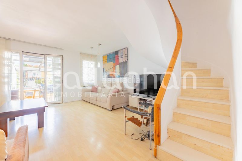 Foto 683c2f00-377a-43d7-8429-5a0de268ee35. Casa adossada amb aparcament a Port Saplaya Alboraya