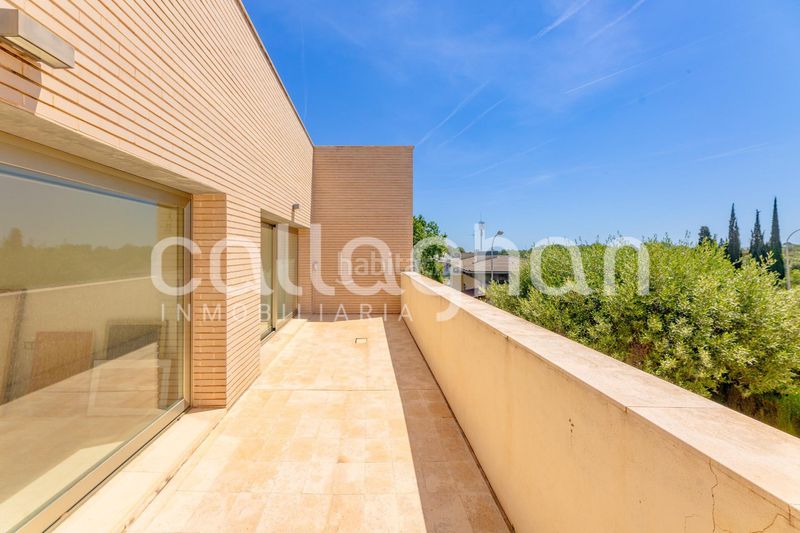 Foto 5060ddaa-e3c5-4e80-93ba-737bcc4b7a03. Xalet amb aparcament piscina a Godella
