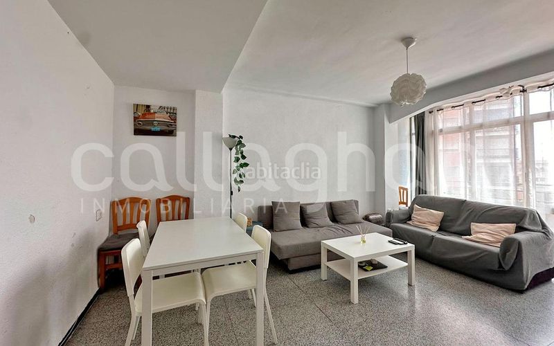 Foto 5ac710f8-aefe-43b6-bed7-a3bed63451a2. Pis a Ciutat Universitaria Valencia
