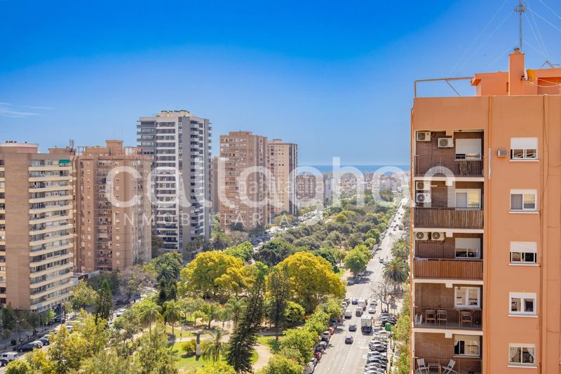 Foto 48ad9b62-8dff-403f-b6a2-53e44f933149. Pis amb calefacció aparcament a Ciutat Jardí Valencia