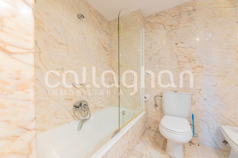 Foto e4d8dbf5-bc2a-4036-93bf-d7692e8fc948. Pis amb calefacció aparcament a Ciutat Jardí Valencia
