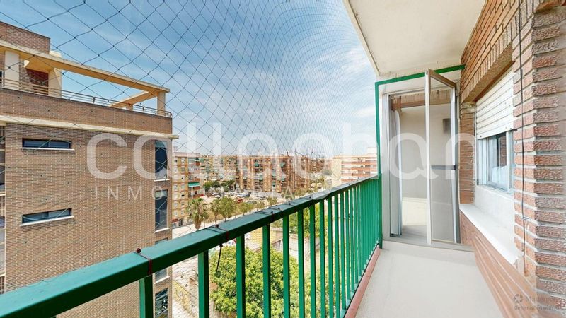 Foto 5345f01b-8b87-4d63-9620-aa80164ddfb7. Àtic a Malilla Valencia