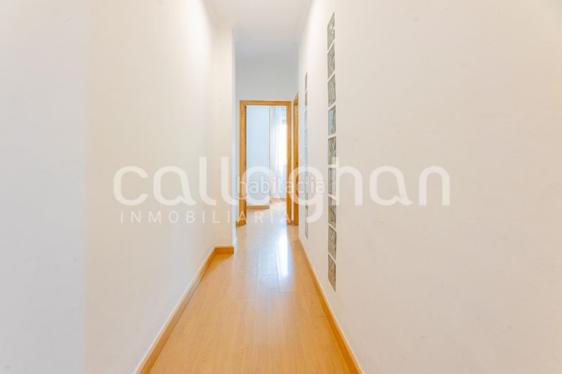 Foto 9f215802-ad85-49ff-9a7b-d34ed8f5deb8. Pis a Russafa Valencia
